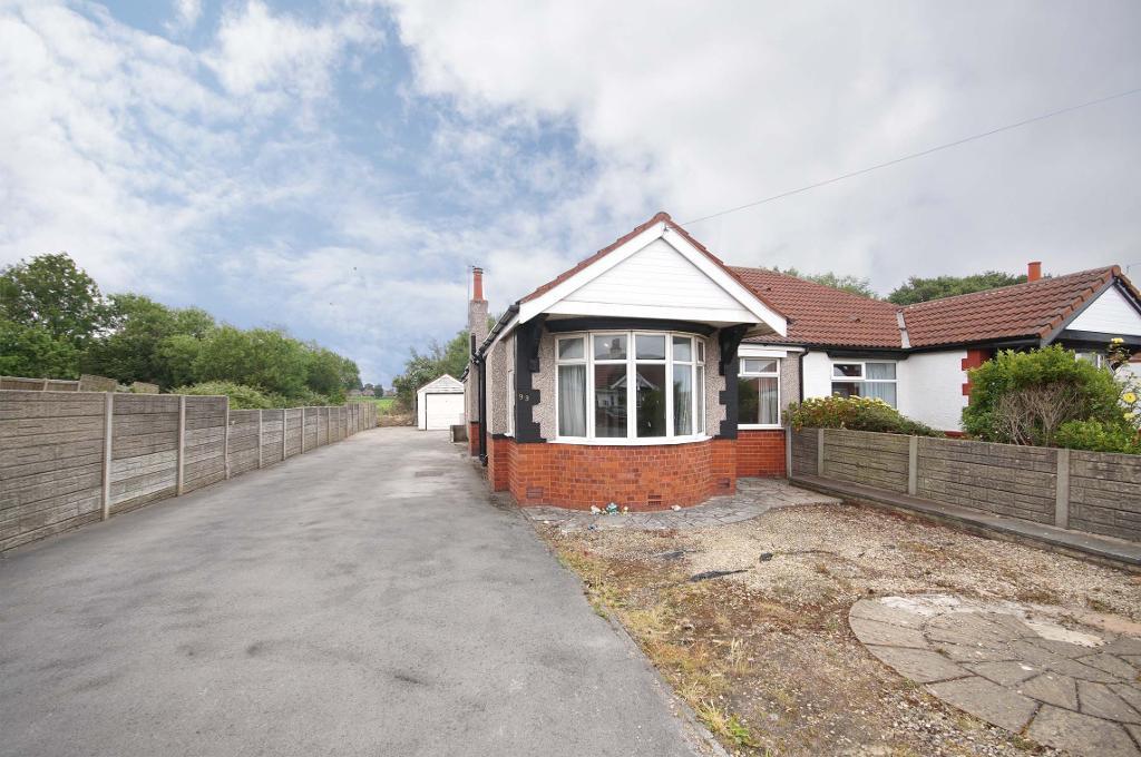3 Bedroom SemiDetached For Sale in Segars Lane, Ainsdale, Southport