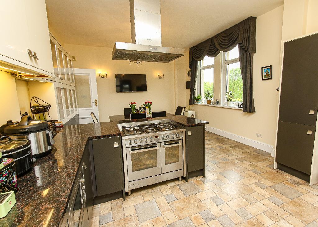 7 Bedroom Detached For Sale in Westbourne Road, Birkdale, Southport