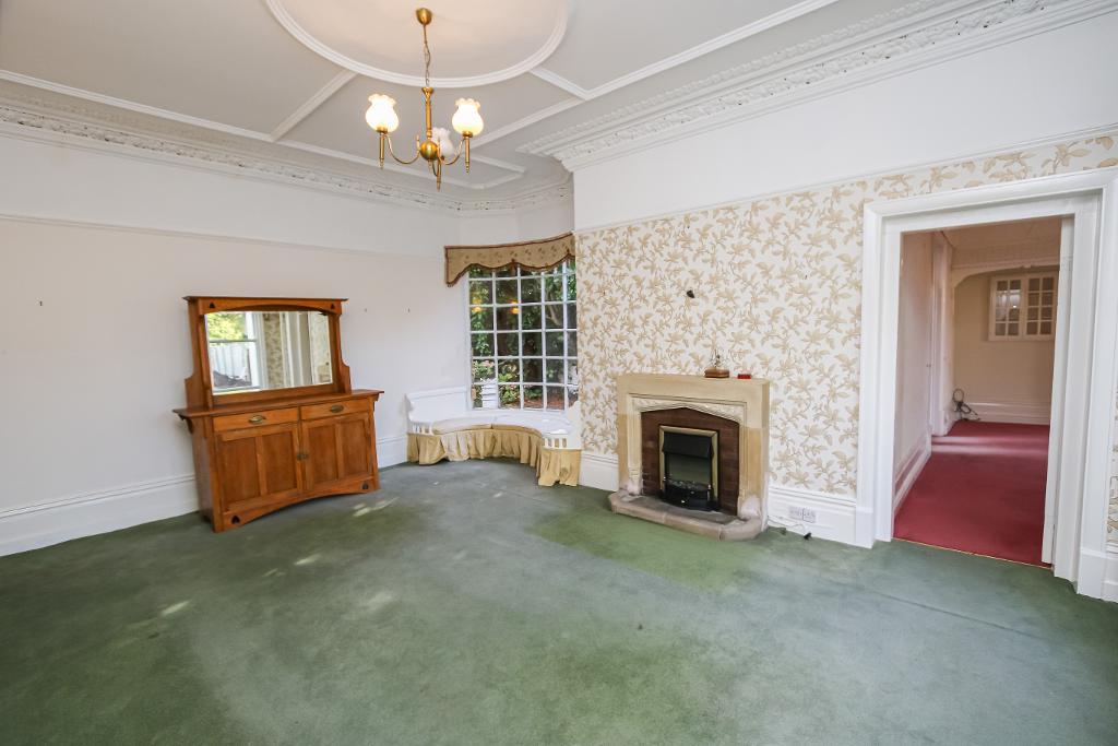 5 Bedroom Detached For Sale in York Road, Birkdale, Southport