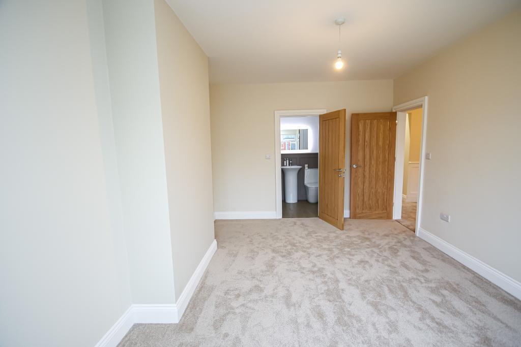 4 Bedroom SemiDetached For Sale in Southbank Road, Southport