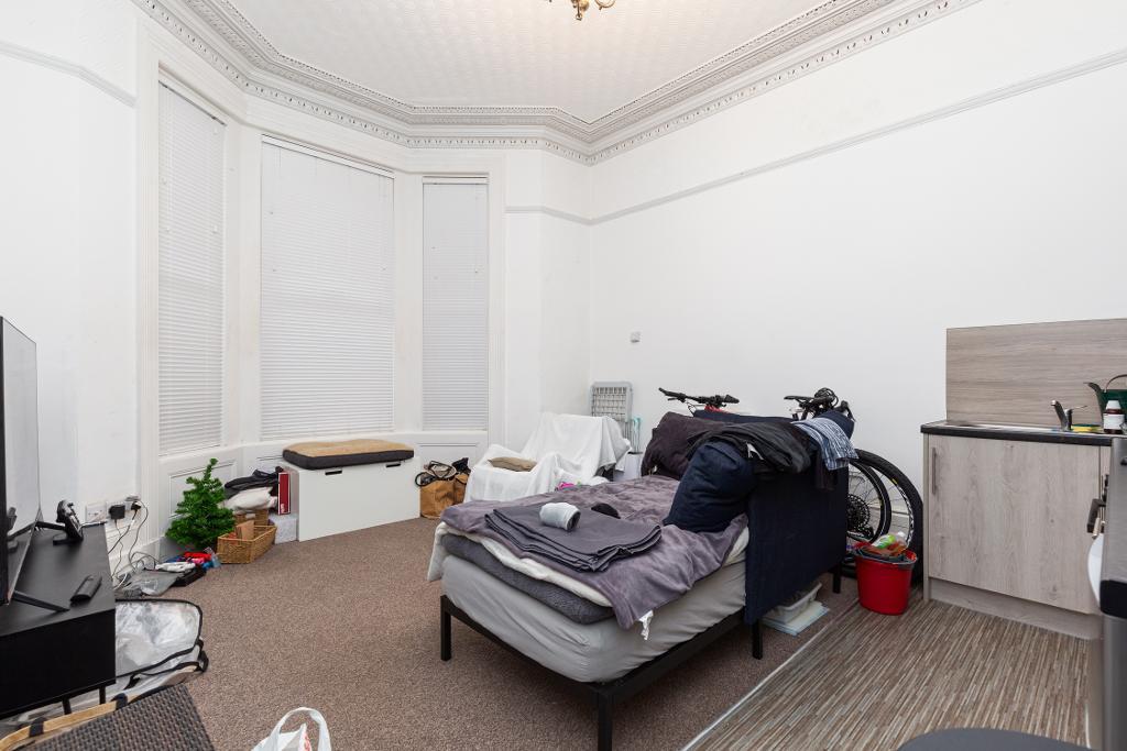 8 Bedroom Commercial For Sale in Leyland Road, Hesketh Park, Southport