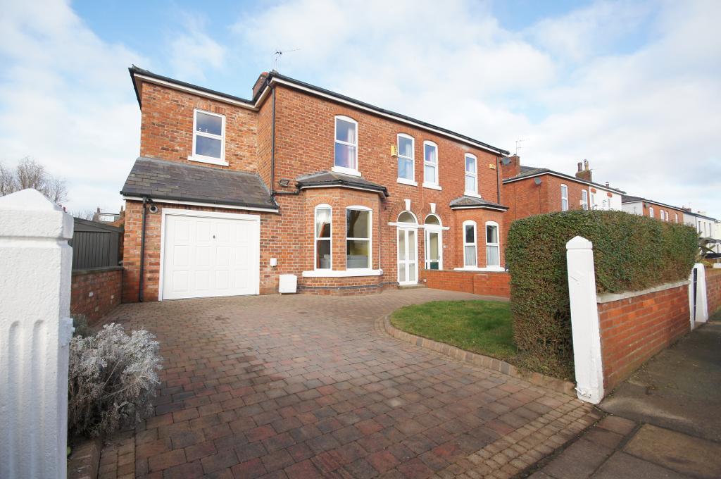 5 Bedroom SemiDetached For Sale in Kent Road, Birkdale, Southport