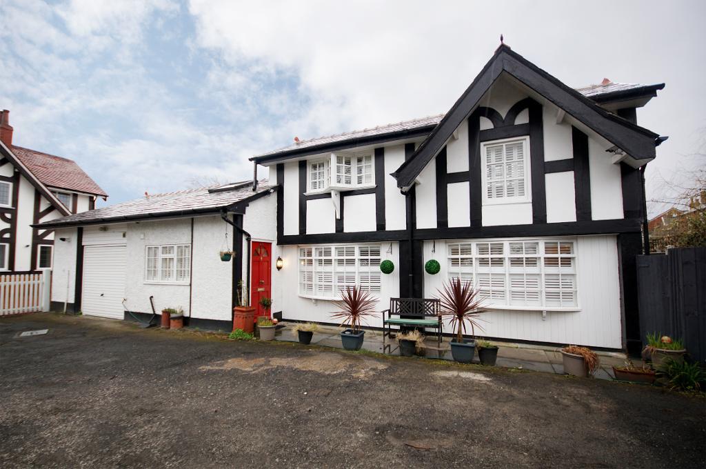 Brighton Road, Birkdale, Southport, Merseyside, PR8 4DD