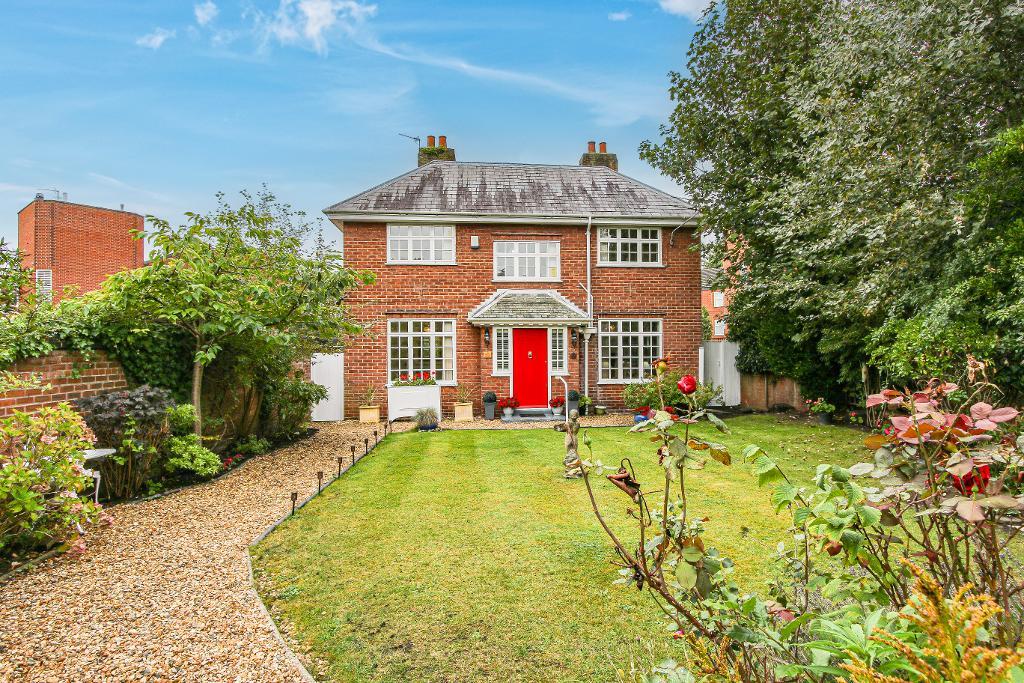 Properties For Sale . Bailey Estate Agents in Birkdale and Southport.