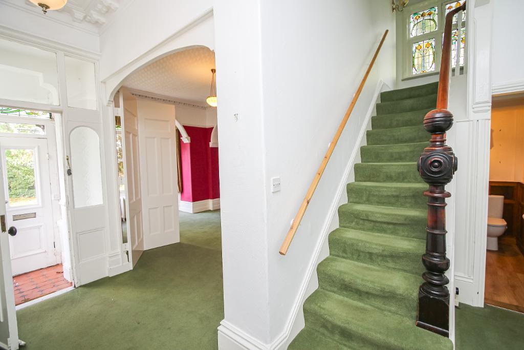 5 Bedroom Detached For Sale in York Road, Birkdale, Southport