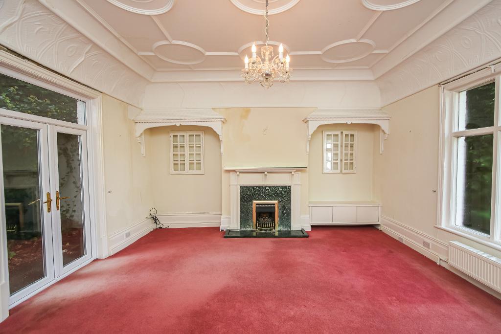 5 Bedroom Detached For Sale in York Road, Birkdale, Southport