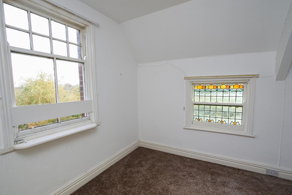 5 Bedroom Detached For Sale in York Road, Birkdale, Southport