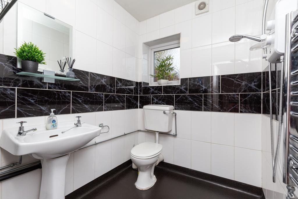 3 Bedroom SemiDetached For Sale in Alma Road, Birkdale, Southport