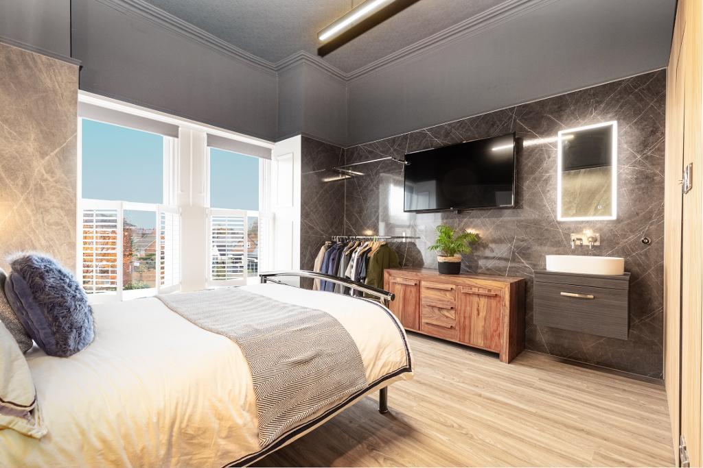 5 Bedroom Detached For Sale in Liverpool Road, Birkdale, Southport