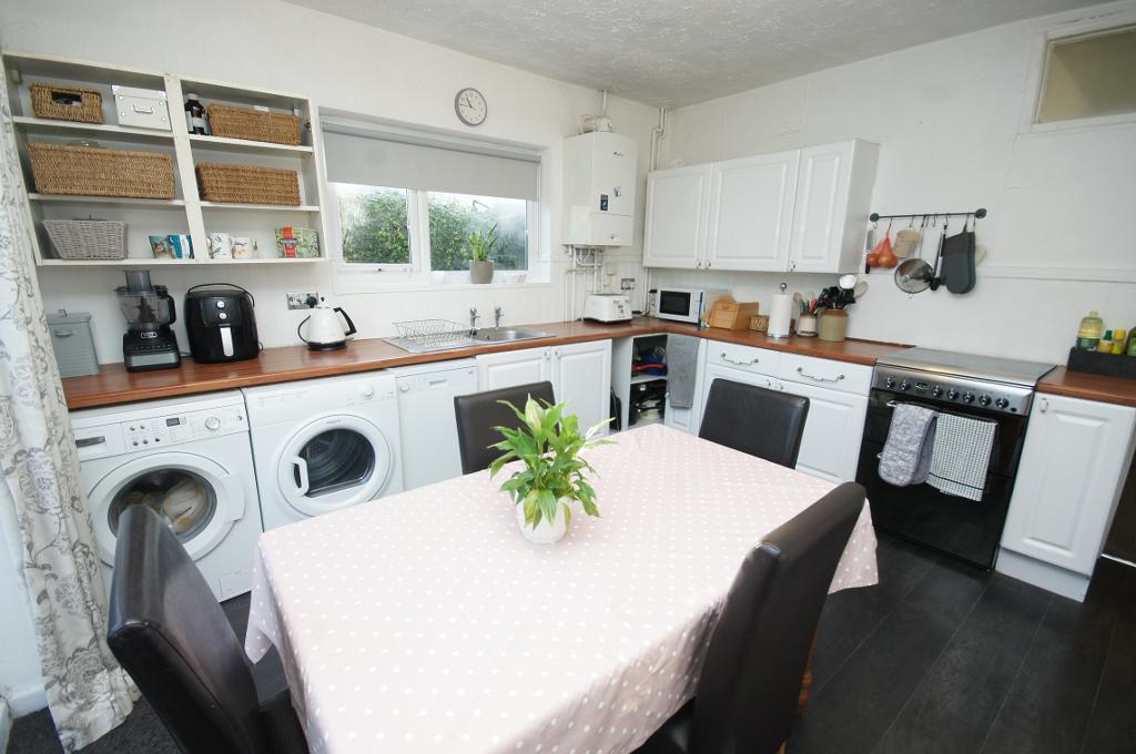 4 Bedroom SemiDetached For Sale in Kew Road, Birkdale, Southport