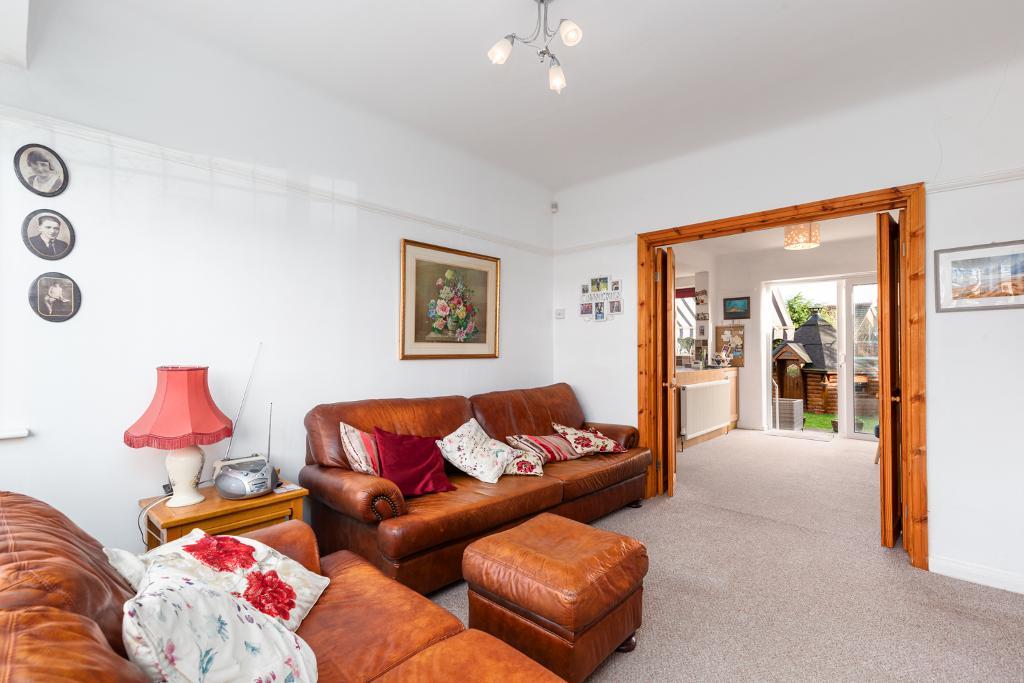 3 Bedroom SemiDetached For Sale in Oakwood Drive, Ainsdale, Southport