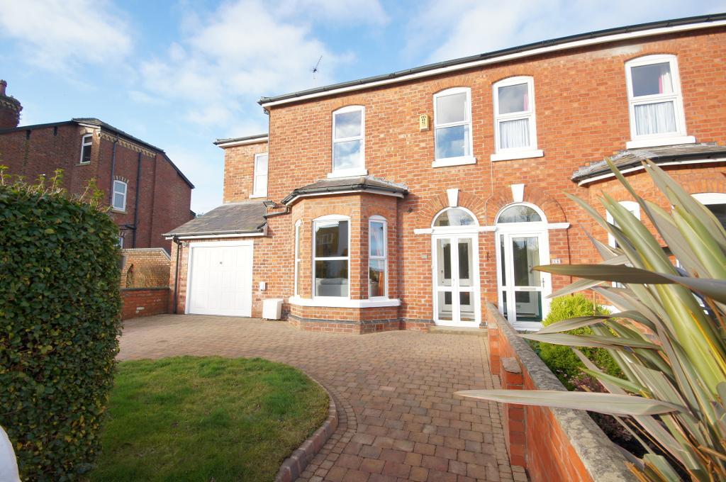 5 Bedroom SemiDetached For Sale in Kent Road, Birkdale, Southport