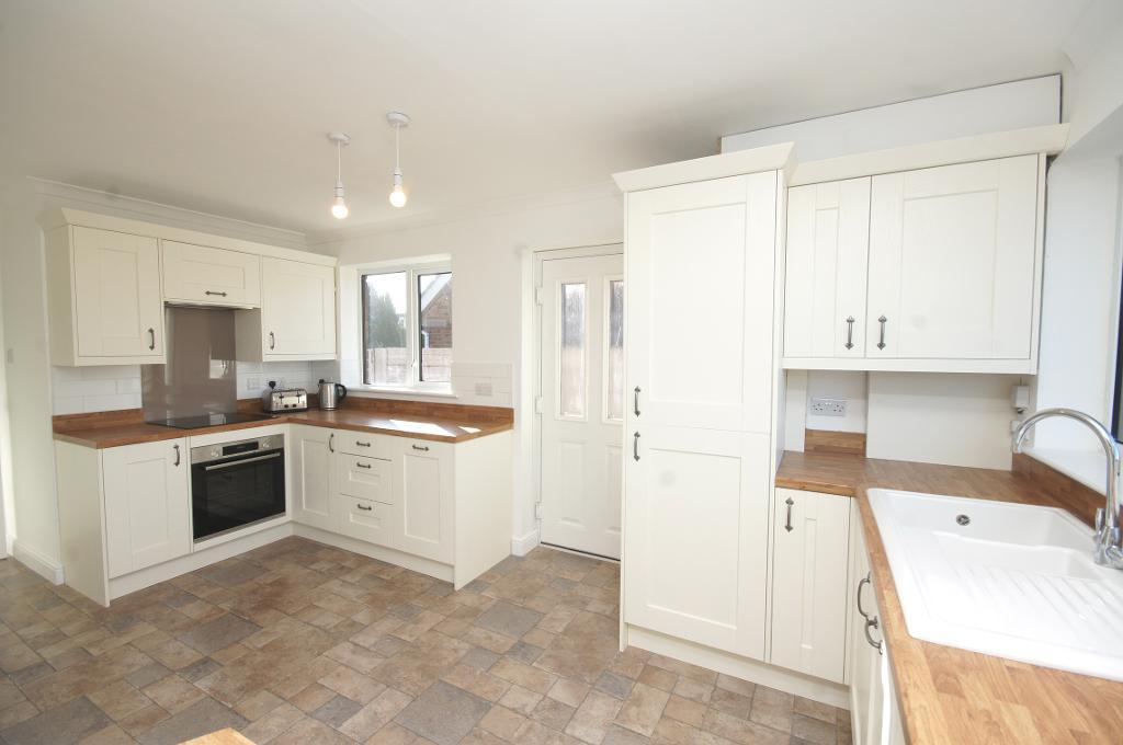 3 Bedroom Dormer Bungalow For Sale in Skipton Avenue, Marshside, Southport, Merseyside, PR9 8JP