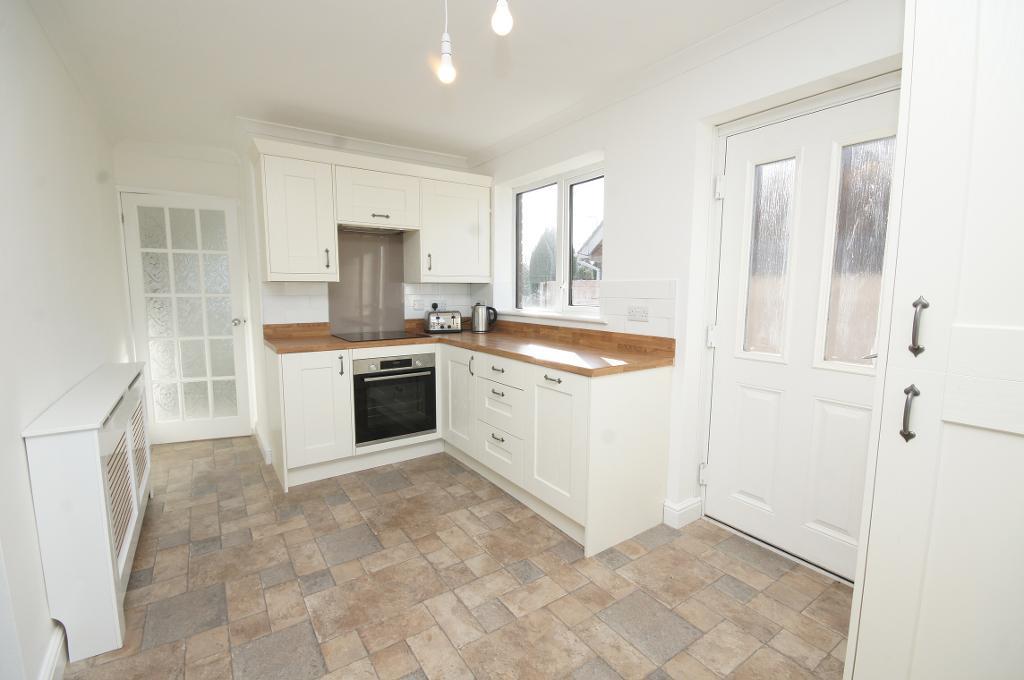 3 Bedroom Dormer Bungalow For Sale in Skipton Avenue, Marshside