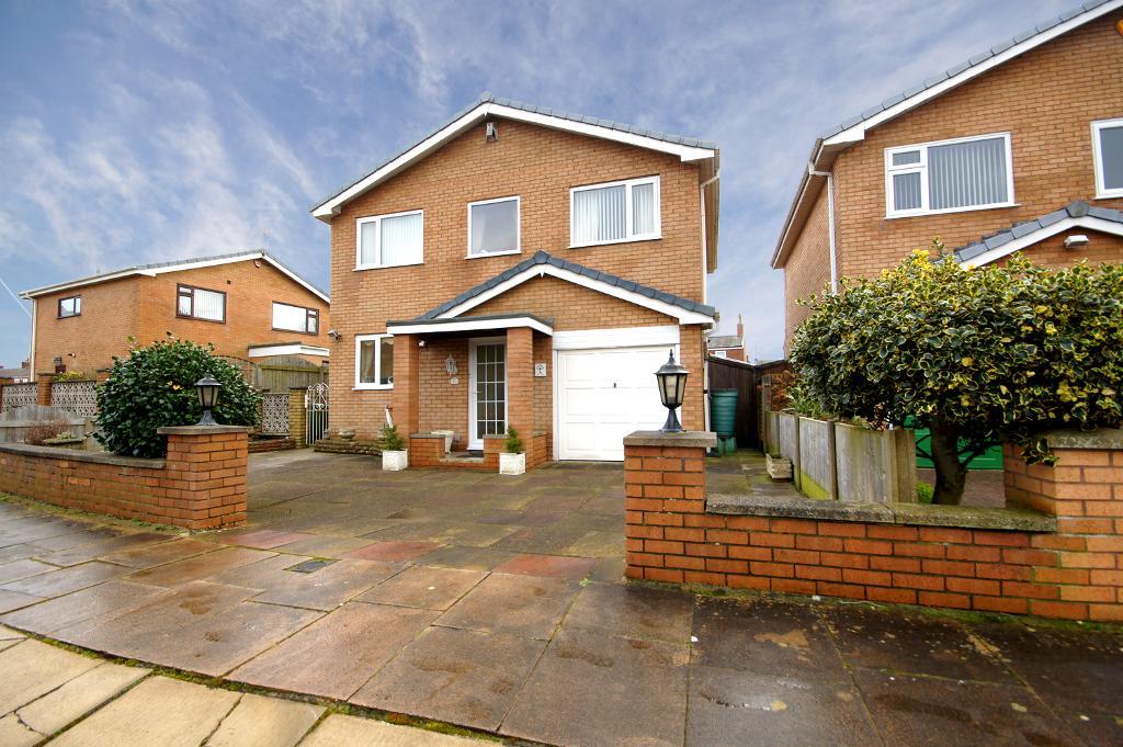 4 Bedroom Detached For Sale in Spring Close, Birkdale, Southport
