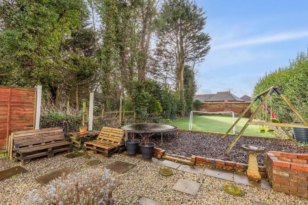 4 Bedroom SemiDetached For Sale in Halsall Road, Birkdale, Southport