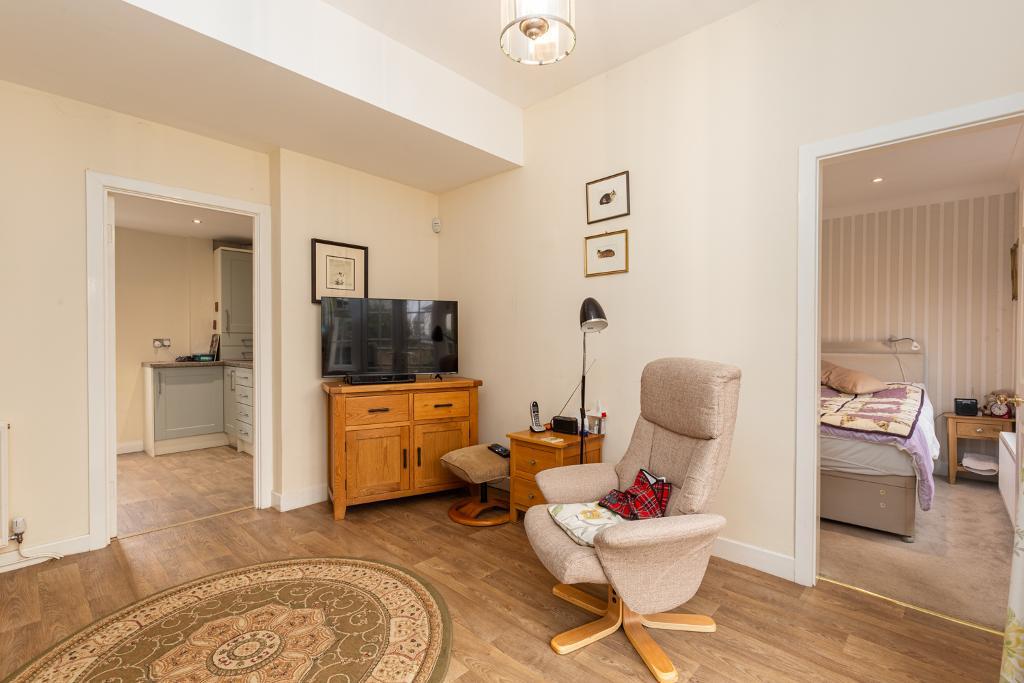 3 Bedroom Cottage For Sale in Claremont Road, Birkdale, Southport