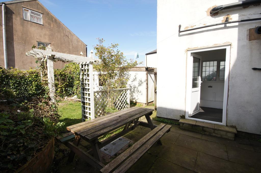 3 Bedroom SemiDetached For Sale in Fernley Road, Birkdale, Southport