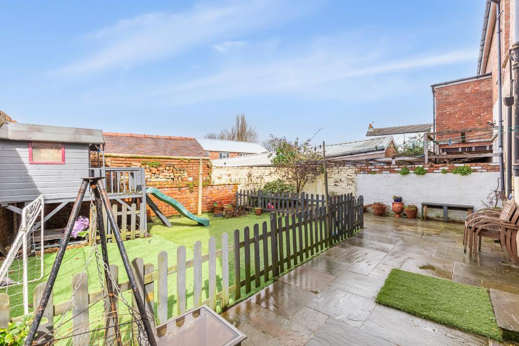 5 Bedroom SemiDetached For Sale in Everton Road, Birkdale, Southport
