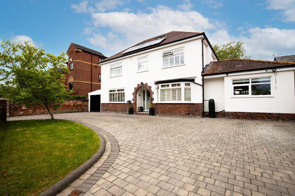Properties For Sale . Bailey Estate Agents in Birkdale and Southport.