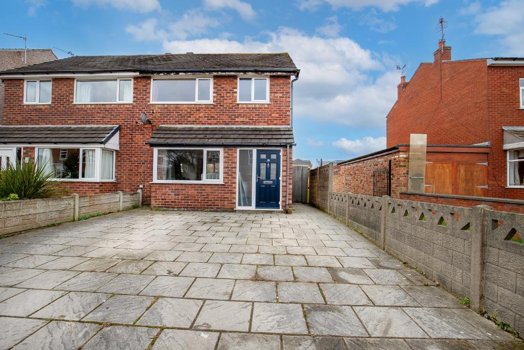 Bury Road, Birkdale, Southport, Merseyside, PR8 4EP