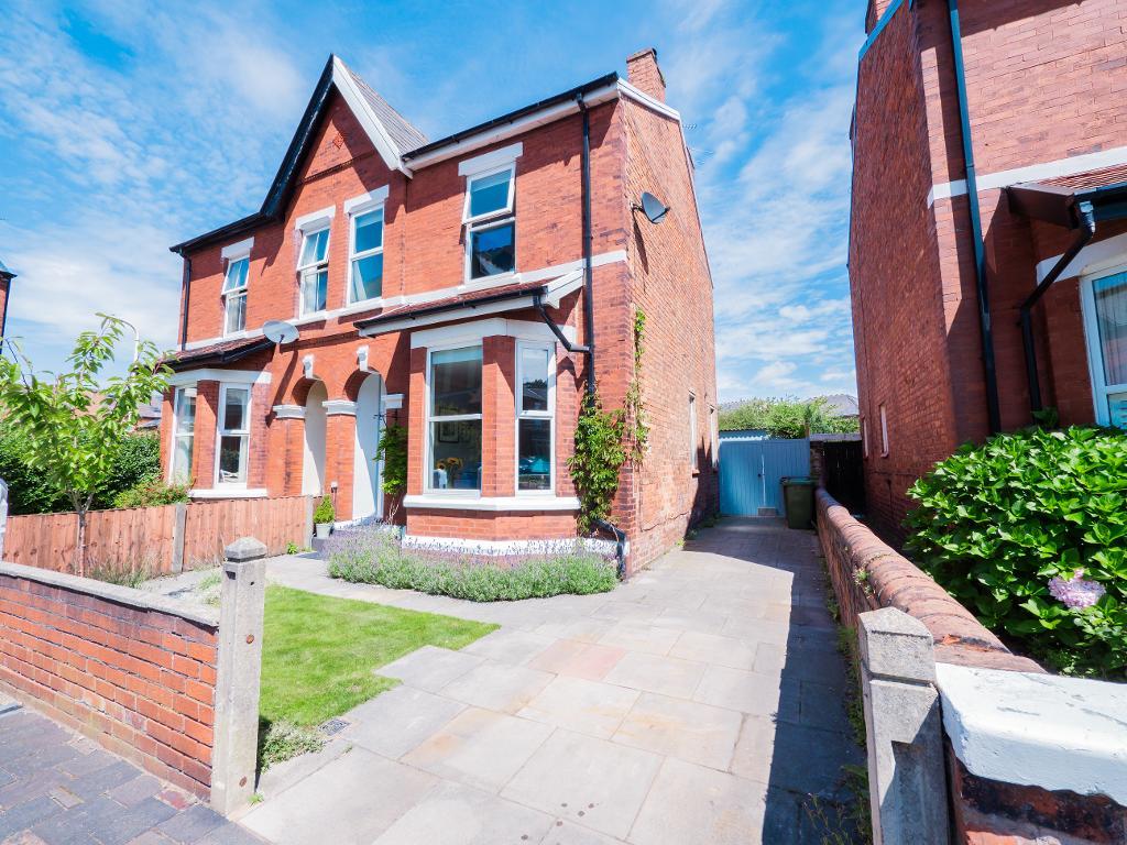 St Lukes Grove, Southport, Merseyside, PR9 9AF