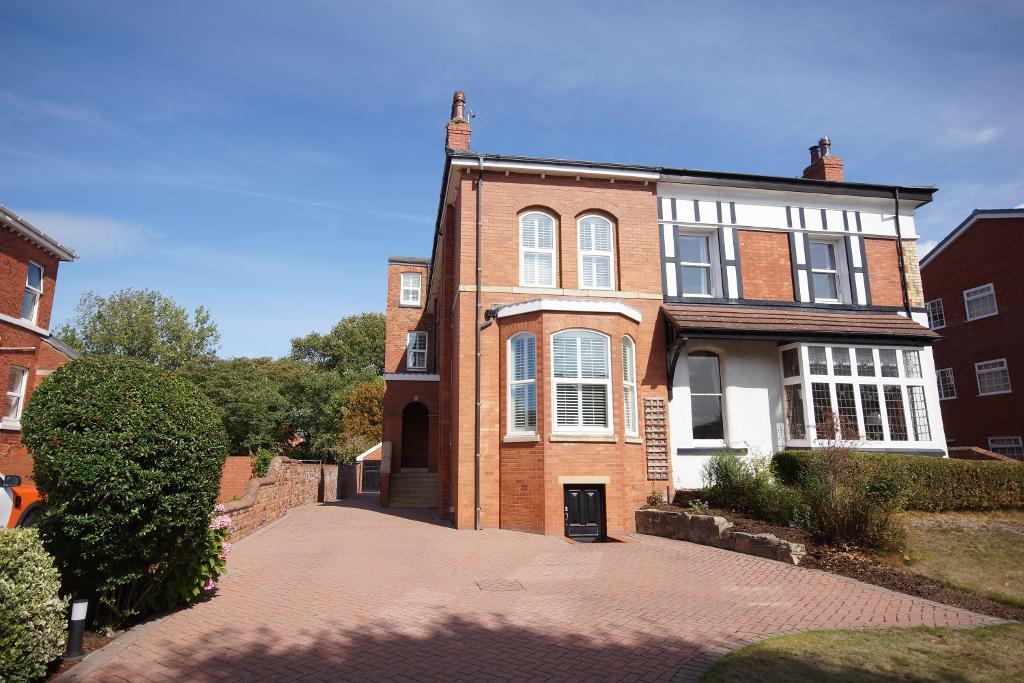 Saxon Road, Birkdale, Southport, Merseyside, PR8 2AX