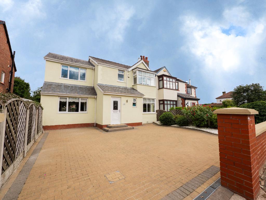 Dunbar Road, Birkdale, Southport, Merseyside, PR8 4RJ