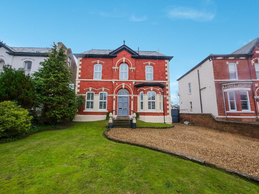 Crescent Road, Birkdale, Southport, Merseyside, PR8 4SS