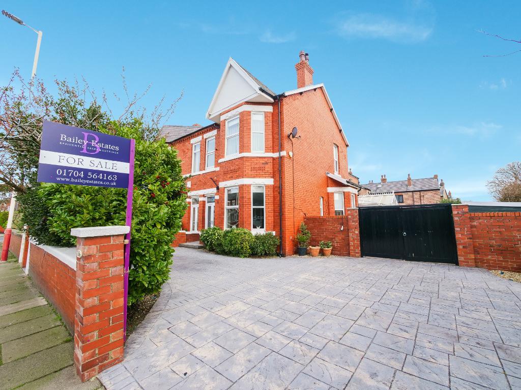 Liverpool Road, Birkdale, Southport, Merseyside, PR8 3DE
