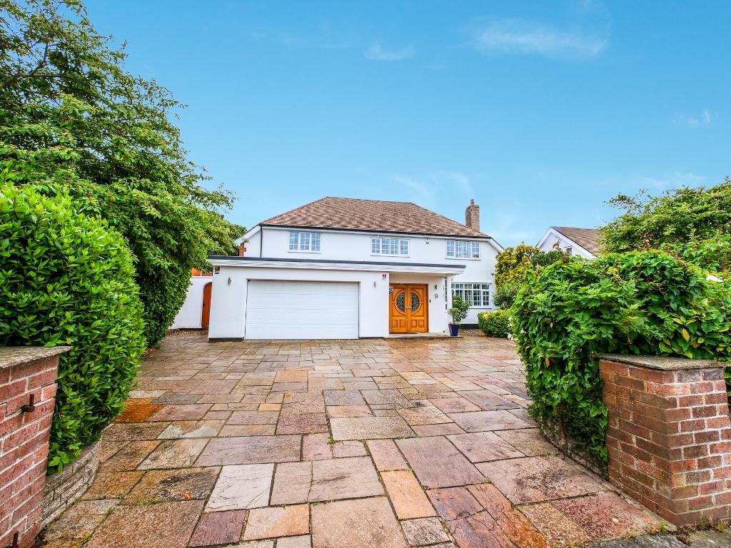 Cliff Road, Hesketh Park, Southport, Merseyside, PR9 0JY