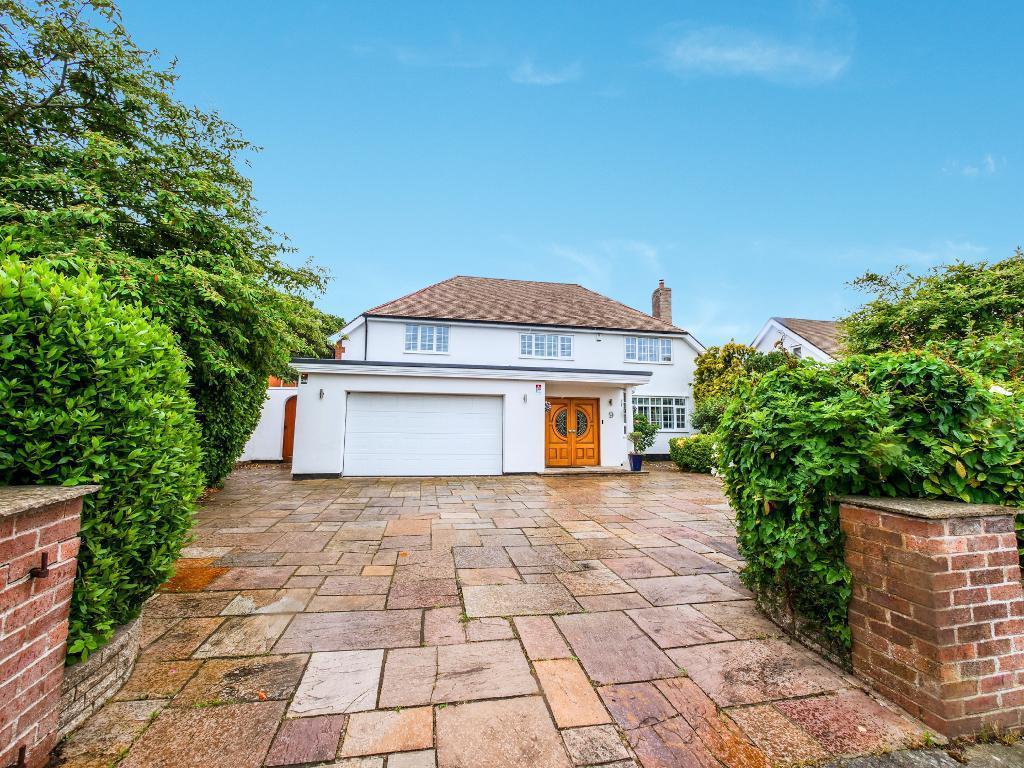 Cliff Road, Southport, Merseyside, PR9 0JY